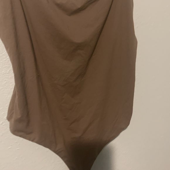 SKIMS bodysuit size 2X - Picture 3 of 7